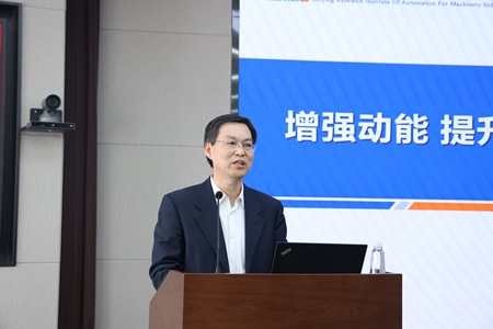 4. 李所特寫-官網4.jpg 4. 李所特寫-官網4.jpg